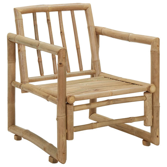 Comfortable bamboo garden chair ideal for outdoor relaxation, with a classic design and excellent weather-resistance.