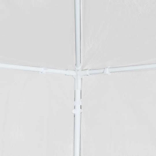 close-up of the rust-resistant steel frame connection of a 3x3 m white party tent, designed for outdoor events.