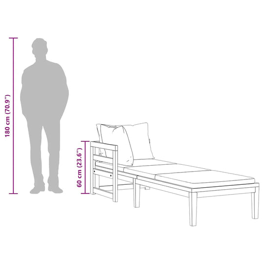 كرسي استرخاء مع مسند للذراعين، مصنوع من خشب الأكاسيا الصلب بلون كريمي.